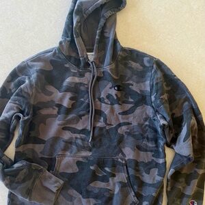 Champion Men's Camo Hoodie - Black and Gray